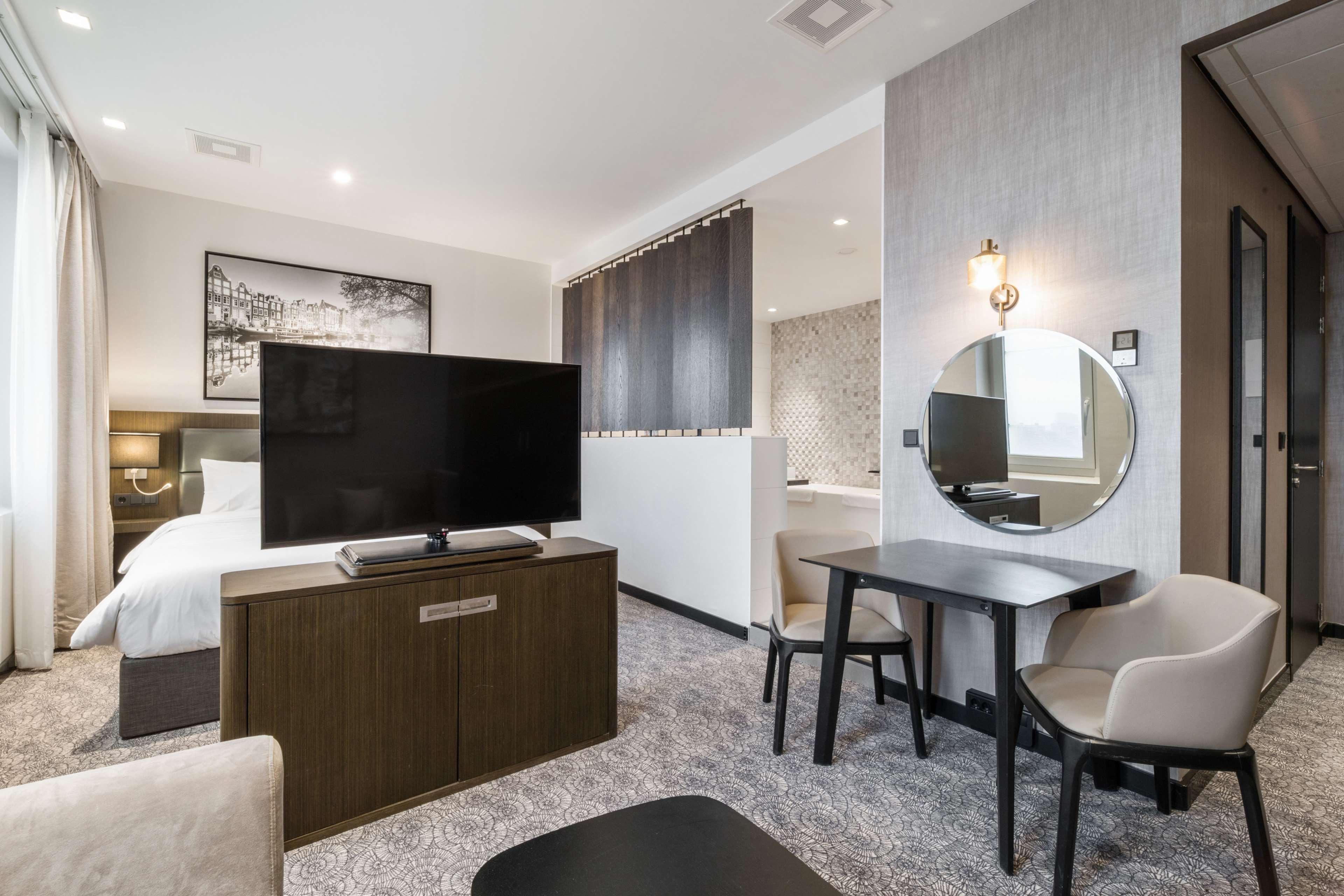 Radisson Hotel And Suites Amsterdam South エクステリア 写真