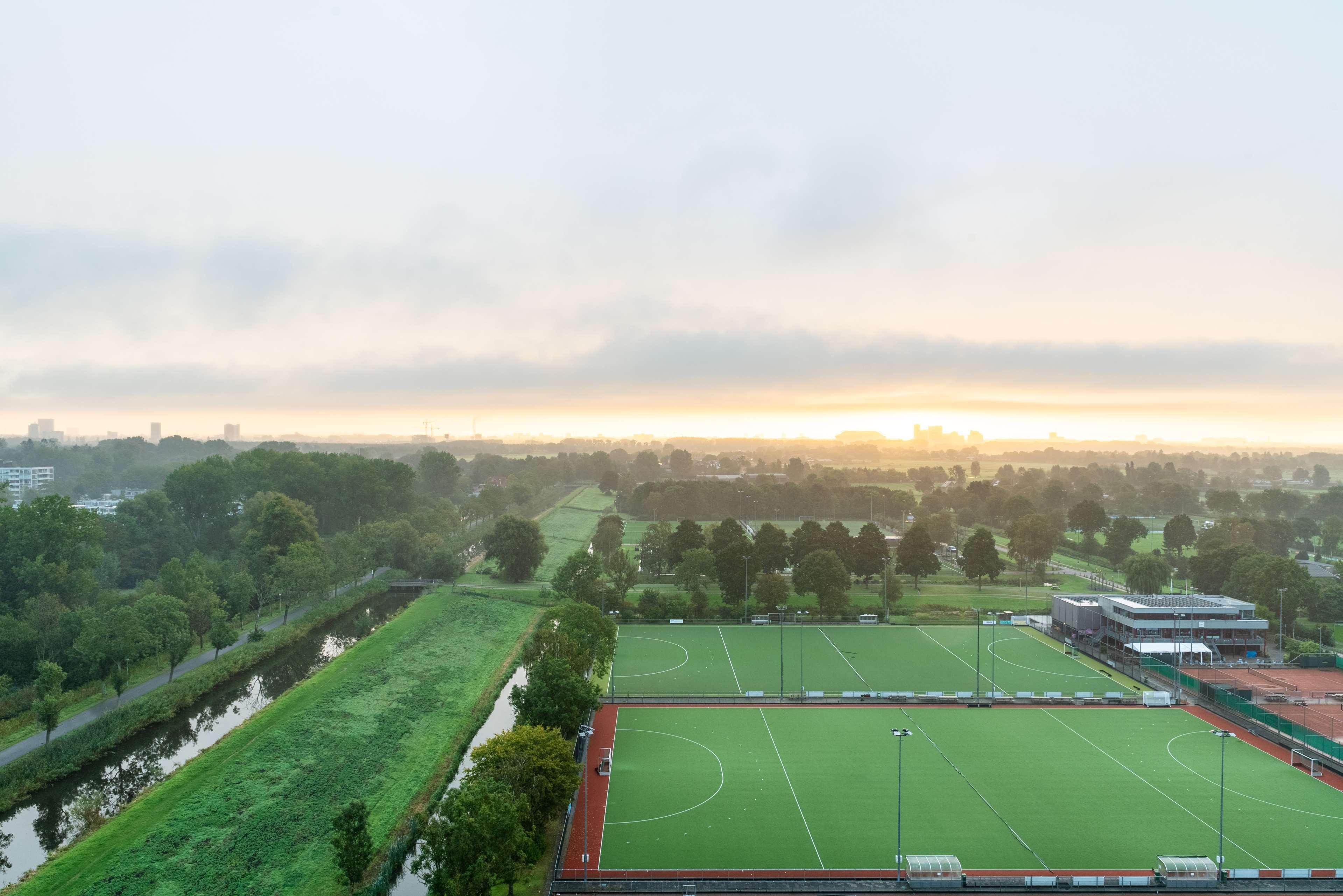 Radisson Hotel And Suites Amsterdam South エクステリア 写真